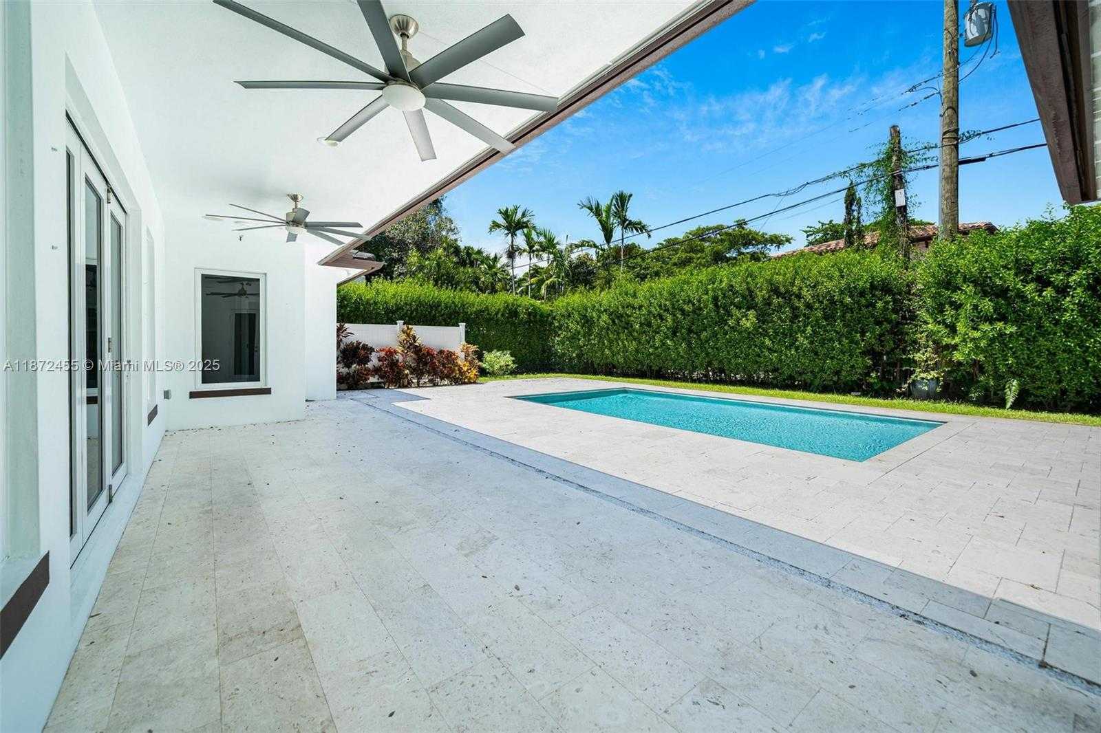 Small Image of 511 MADEIRA AVE, Coral Gables Number 23