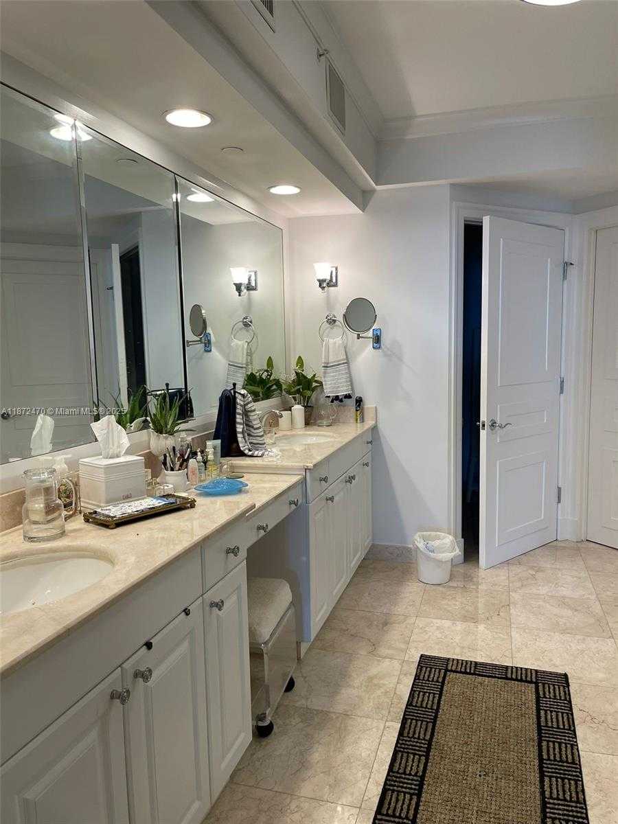 Small Image of 3201 183RD ST #2202, Aventura Number 31