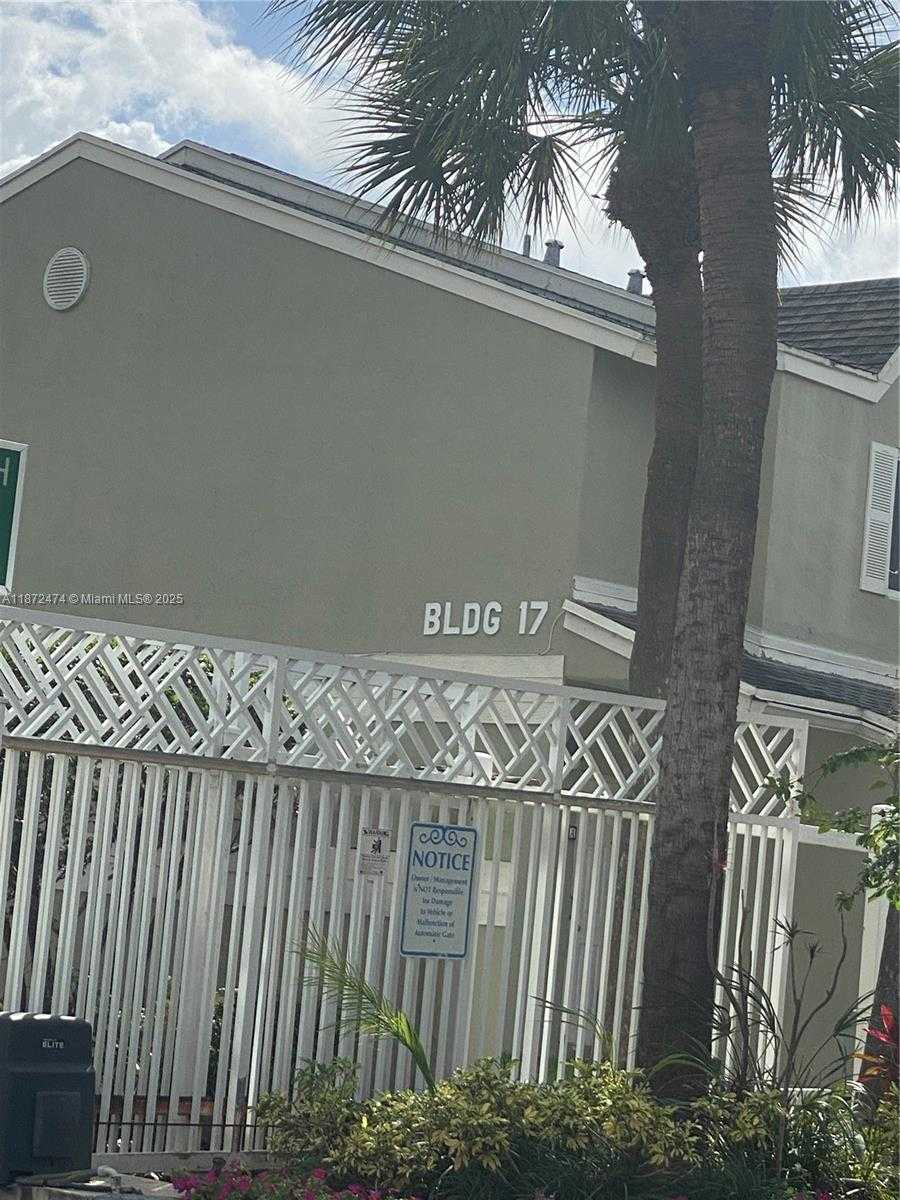 Small Image of 17455 NORTH WEST 67TH CT #G-17, Hialeah Number 15