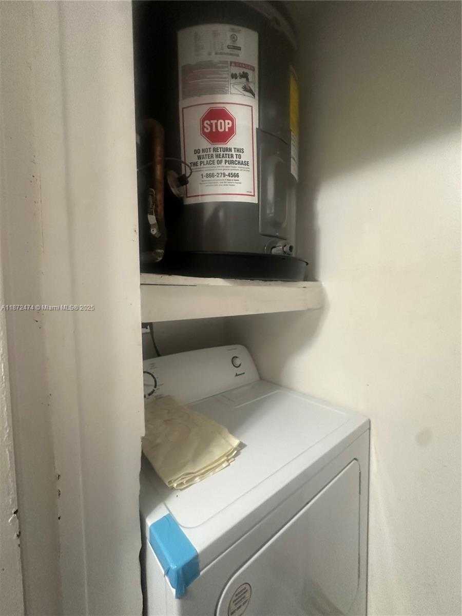 Small Image of 17455 NORTH WEST 67TH CT #G-17, Hialeah Number 31
