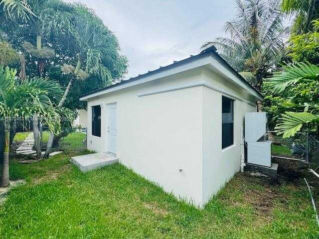 Small Image of 3300 SOUTH WEST 80TH AVE #2, Miami Number 10