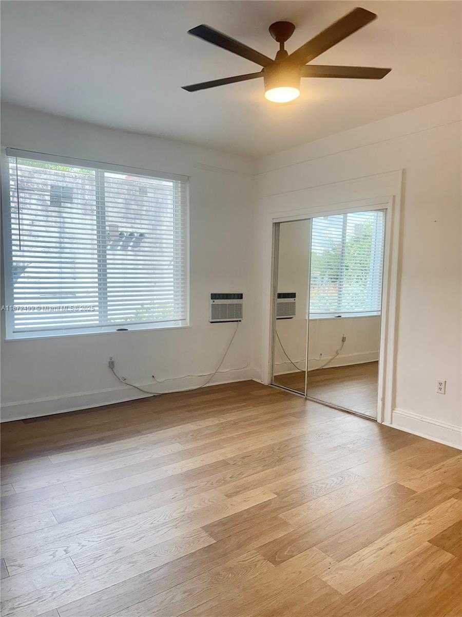Small Image of 3433 GARDEN AVE #6, Miami Beach Number 10