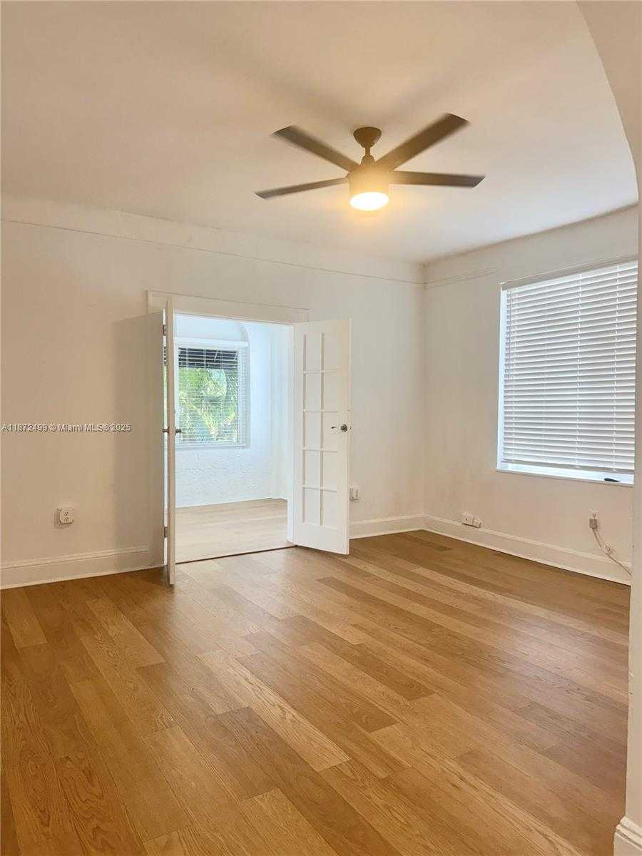 Small Image of 3433 GARDEN AVE #6, Miami Beach Number 8
