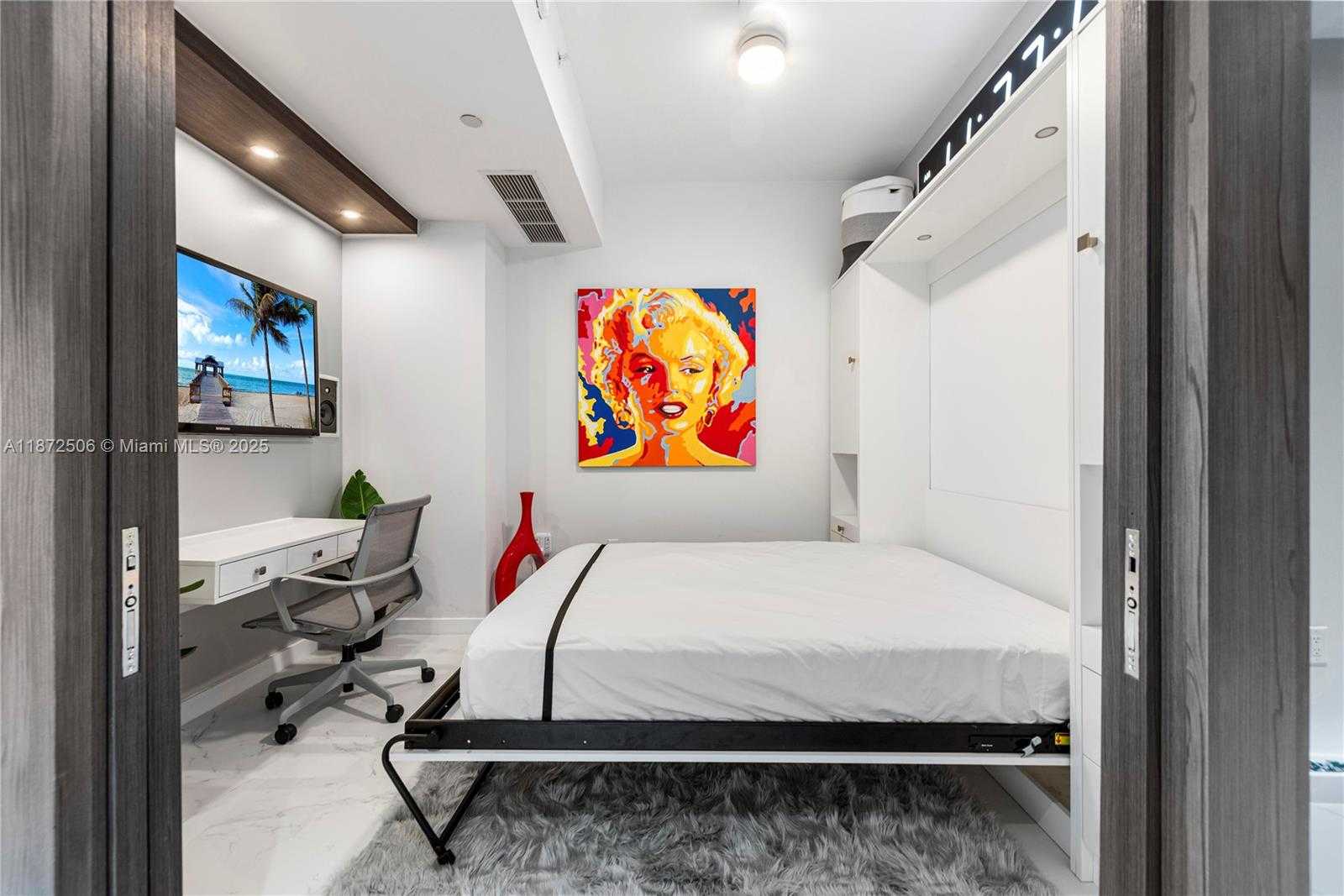 Small Image of 1100 BISCAYNE BLVD #LPH6105, Miami Number 19