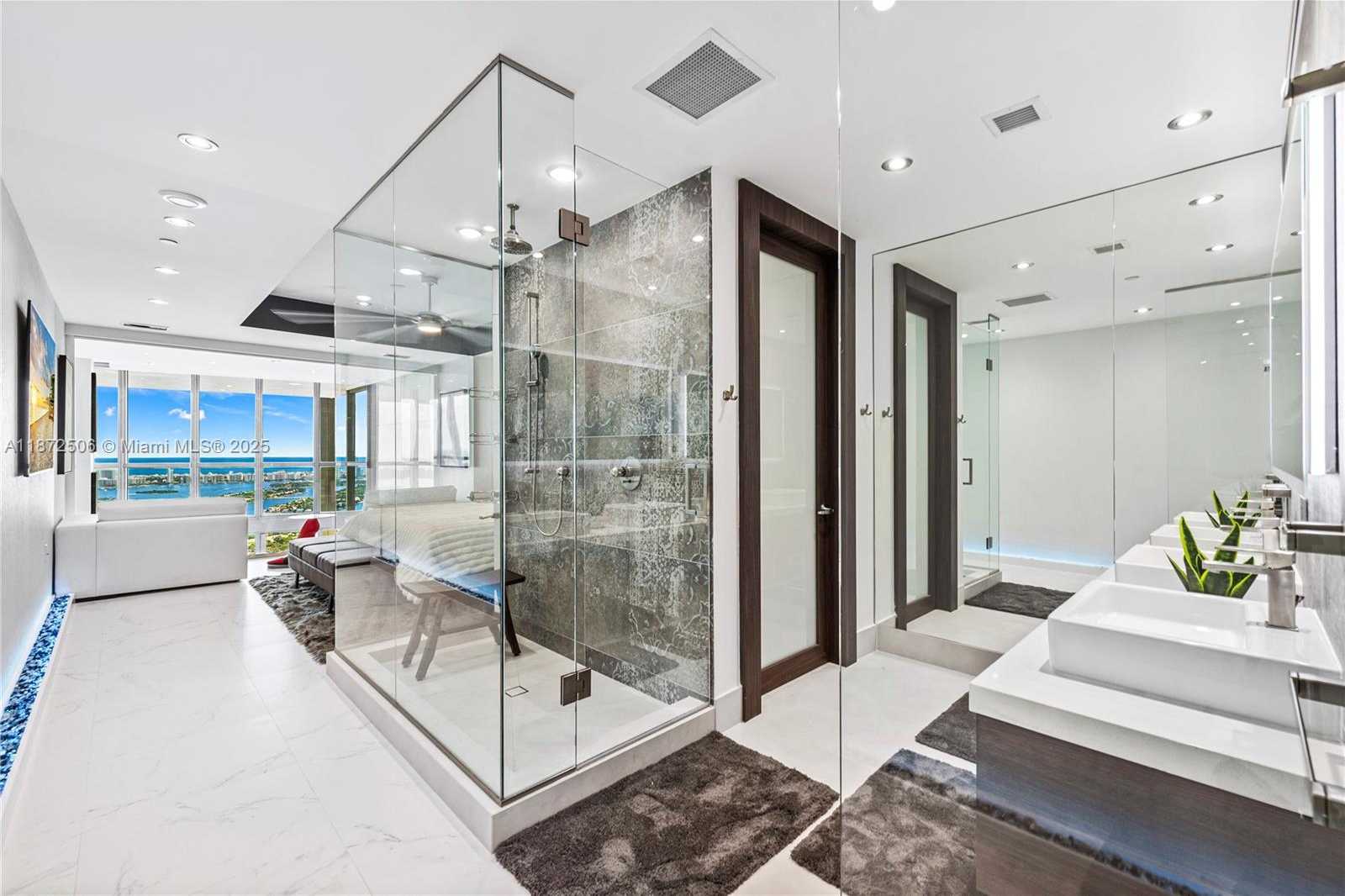 Small Image of 1100 BISCAYNE BLVD #LPH6105, Miami Number 32