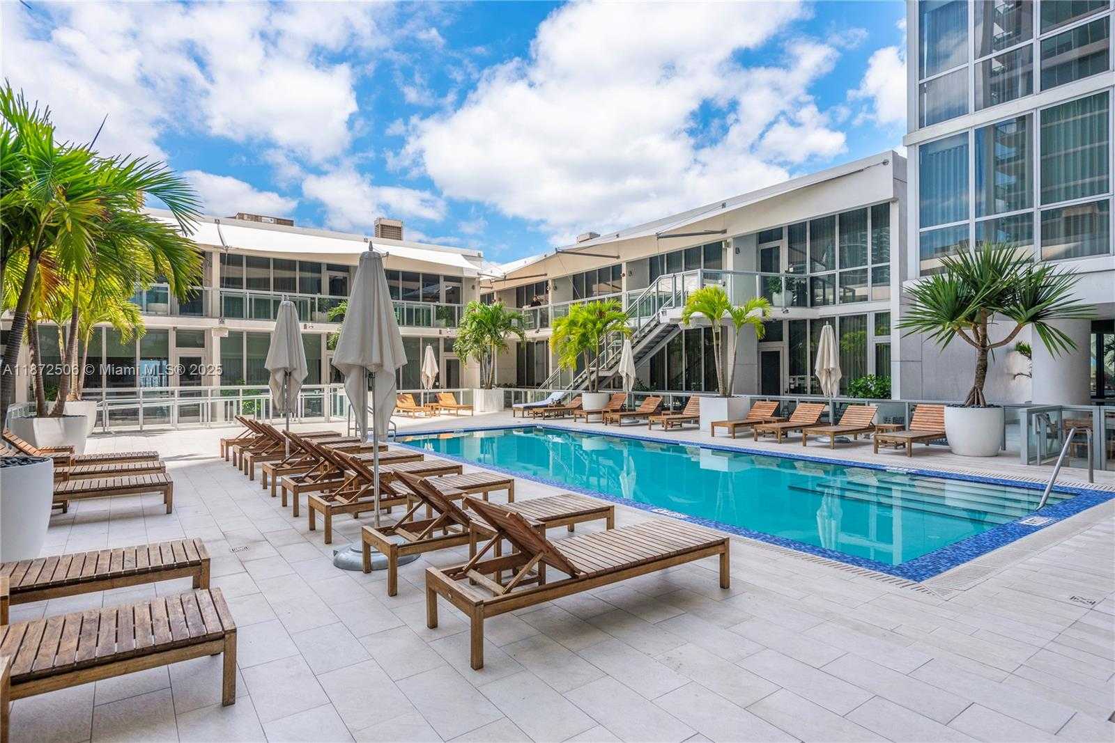 Small Image of 1100 BISCAYNE BLVD #LPH6105, Miami Number 41