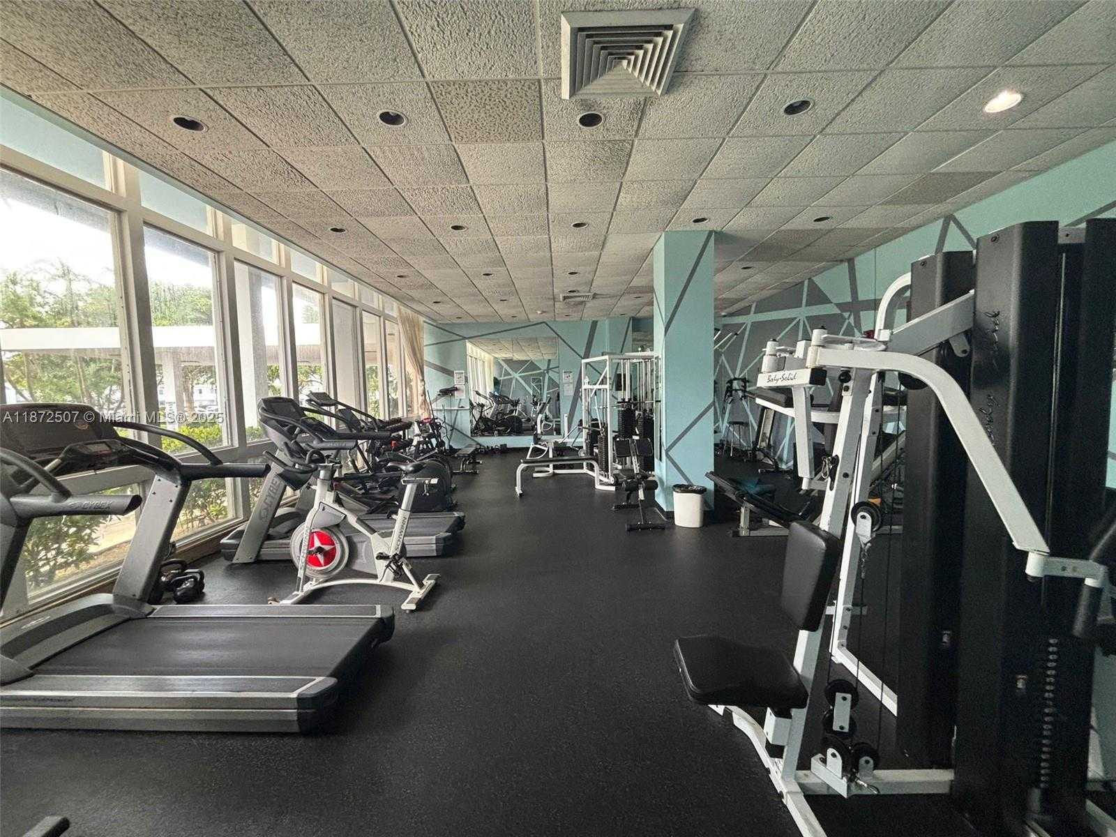 Small Image of 7441 WAYNE AVE #10L, Miami Beach Number 27