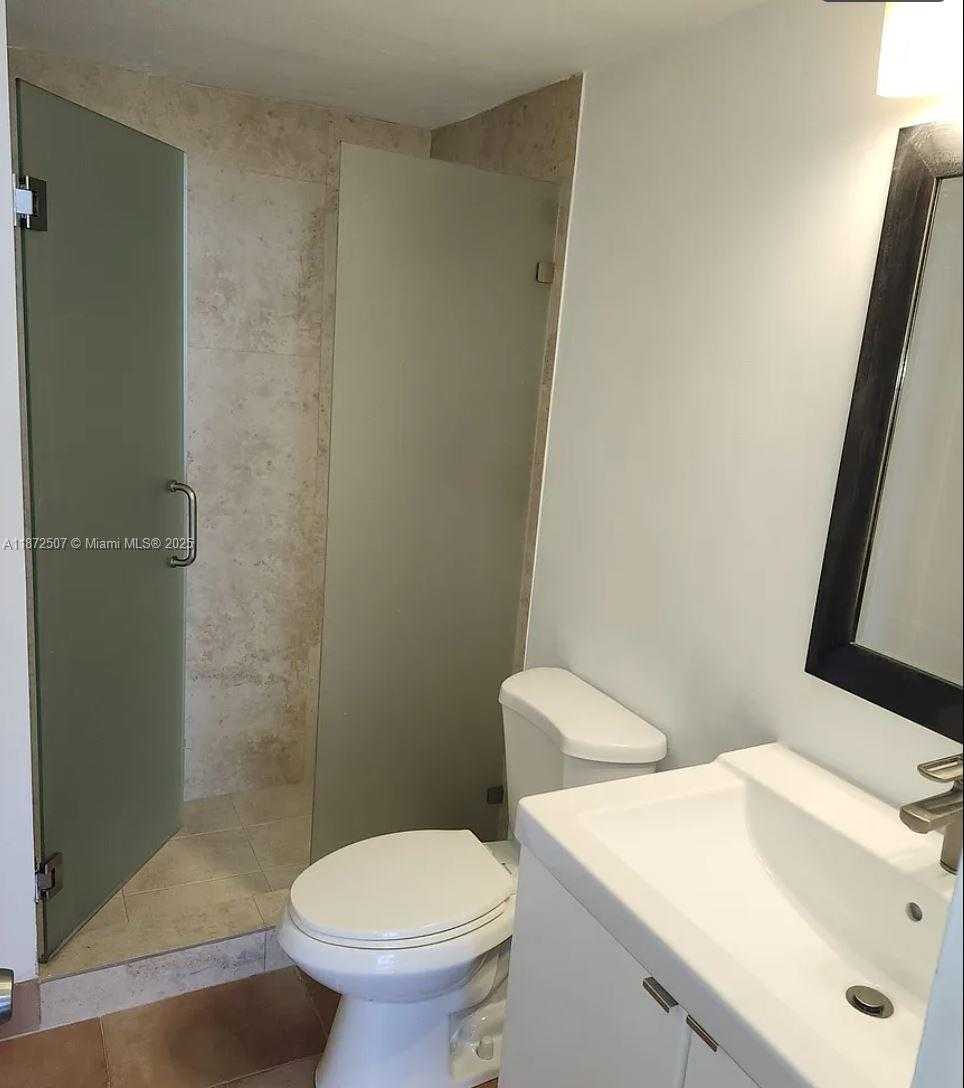 Small Image of 7441 WAYNE AVE #10L, Miami Beach Number 7
