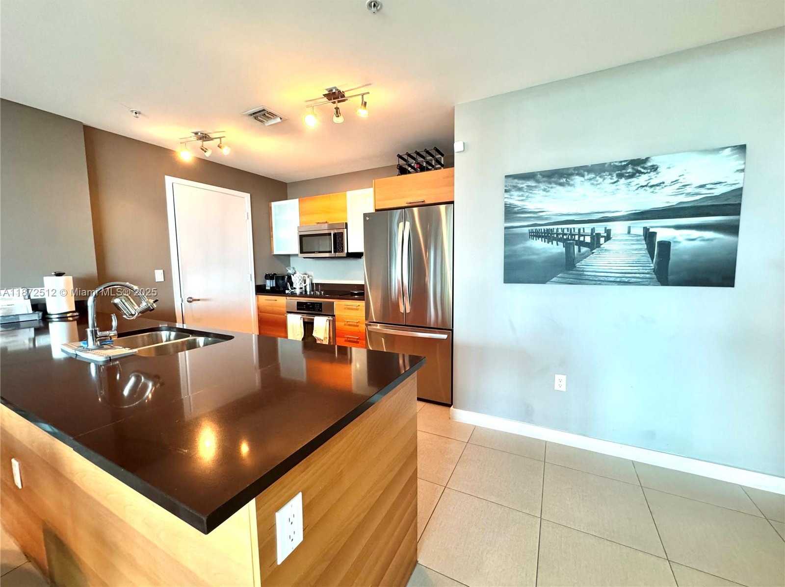 Small Image of 3301 NORTH EAST 1ST AVE #H1504, Miami Number 4