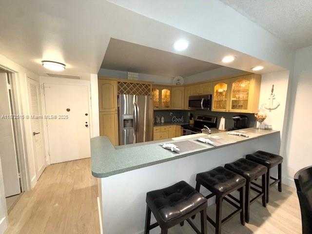 Small Image of 3725 SOUTH OCEAN DR #605, Hollywood Number 7