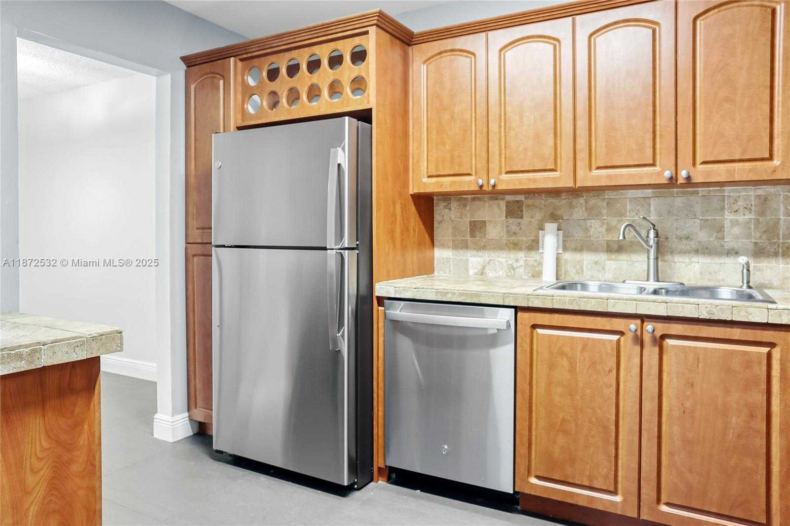 Small Image of 13720 SOUTH WEST 90TH AVE #5, Miami Number 6