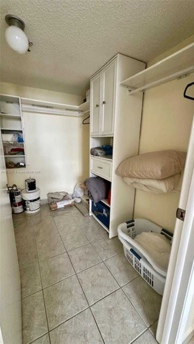 Small Image of 1623 COLLINS AVE #511, Miami Beach Number 13