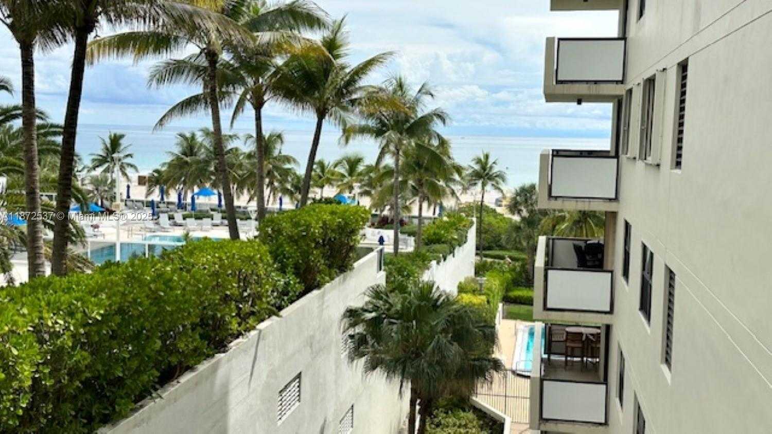 Small Image of 1623 COLLINS AVE #511, Miami Beach Number 18