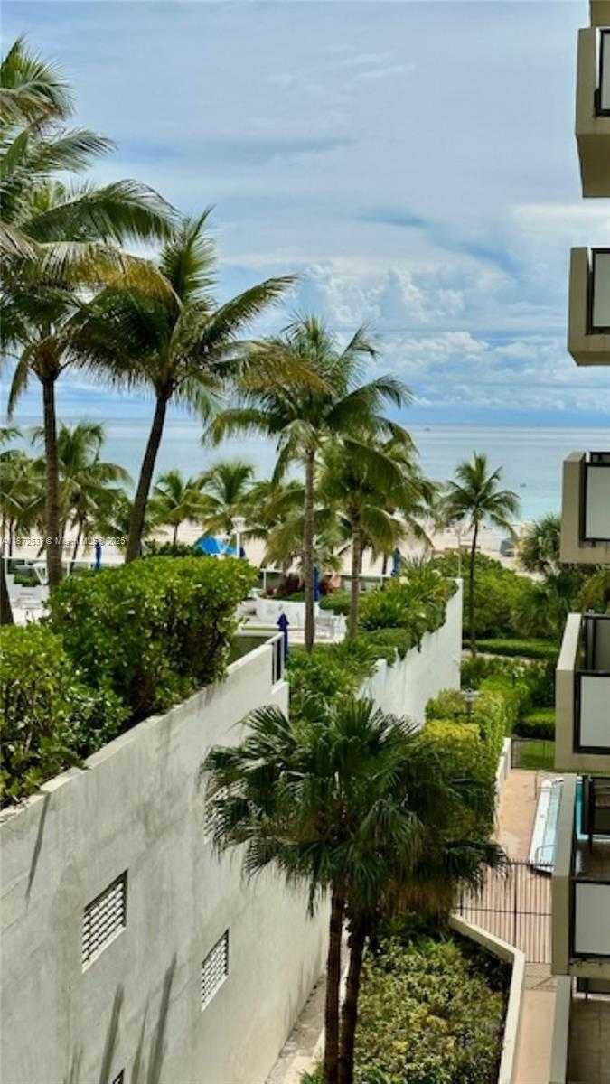 Small Image of 1623 COLLINS AVE #511, Miami Beach Number 19