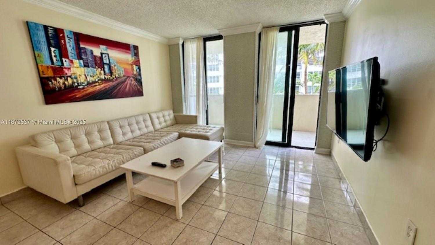 Small Image of 1623 COLLINS AVE #511, Miami Beach Number 2