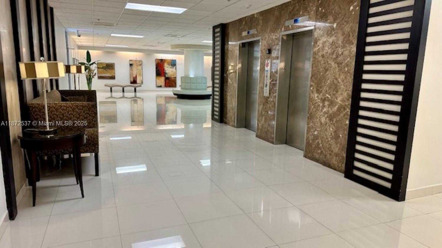 Small Image of 1623 COLLINS AVE #511, Miami Beach Number 25