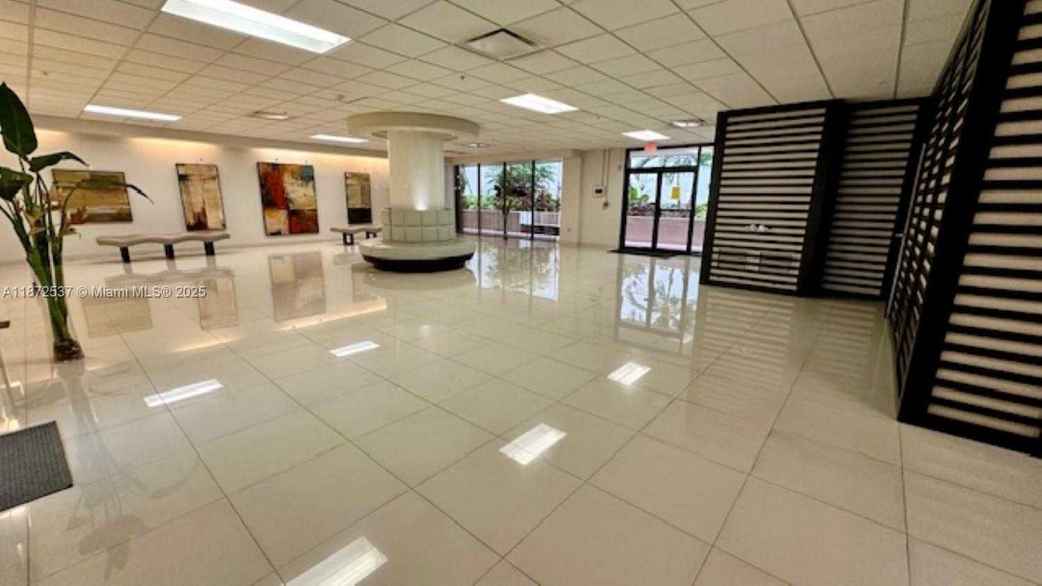 Small Image of 1623 COLLINS AVE #511, Miami Beach Number 27