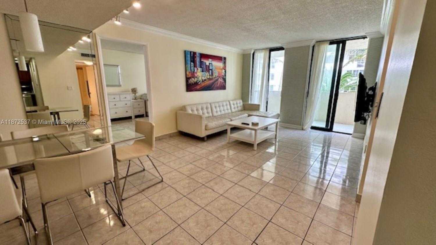 Small Image of 1623 COLLINS AVE #511, Miami Beach Number 3