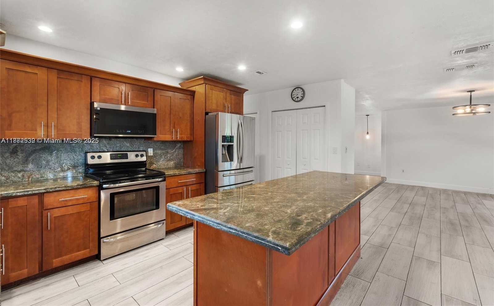 Small Image of 16665 SOUTH WEST 93RD CT, Palmetto Bay Number 14