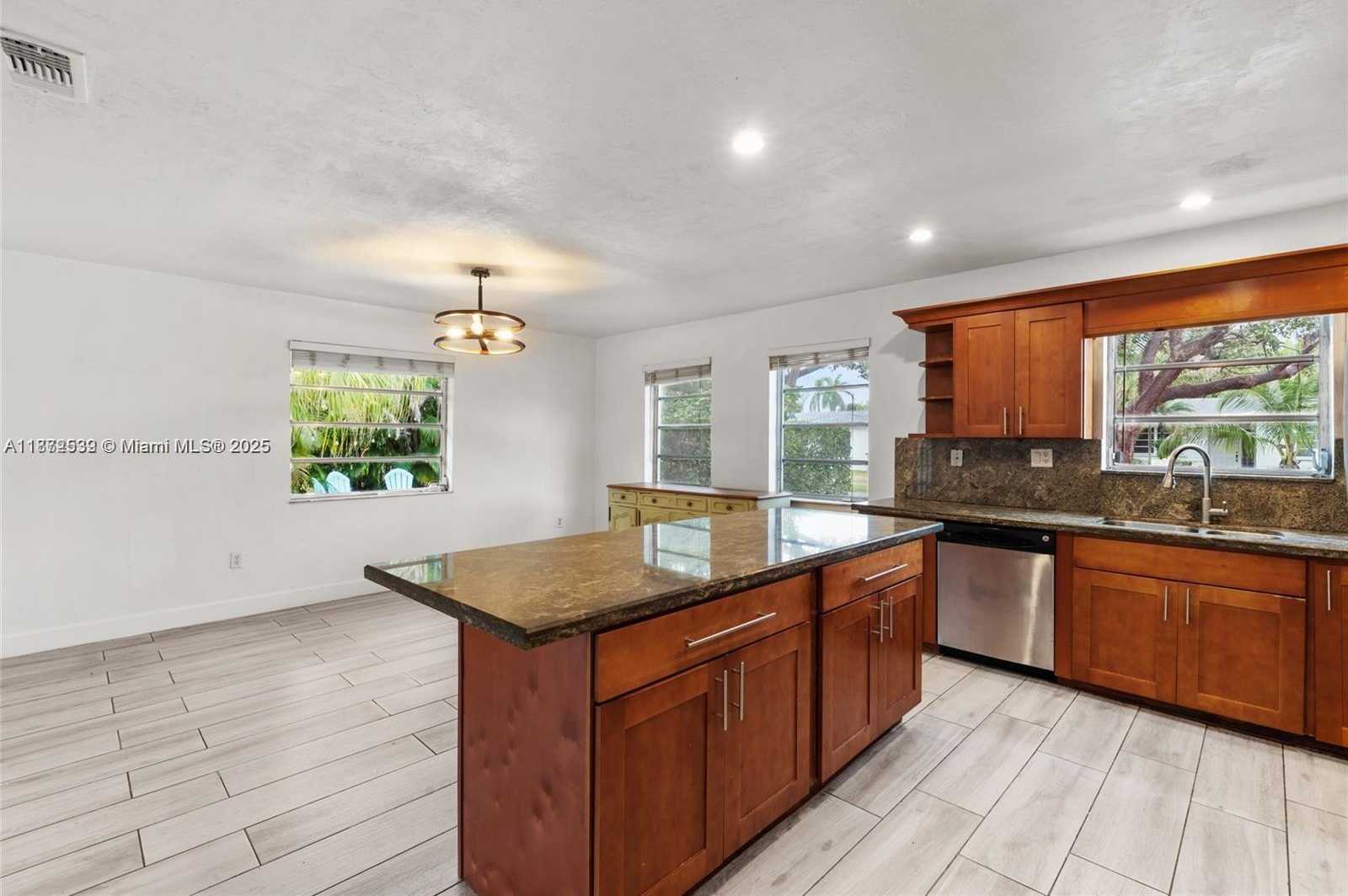 Small Image of 16665 SOUTH WEST 93RD CT, Palmetto Bay Number 16