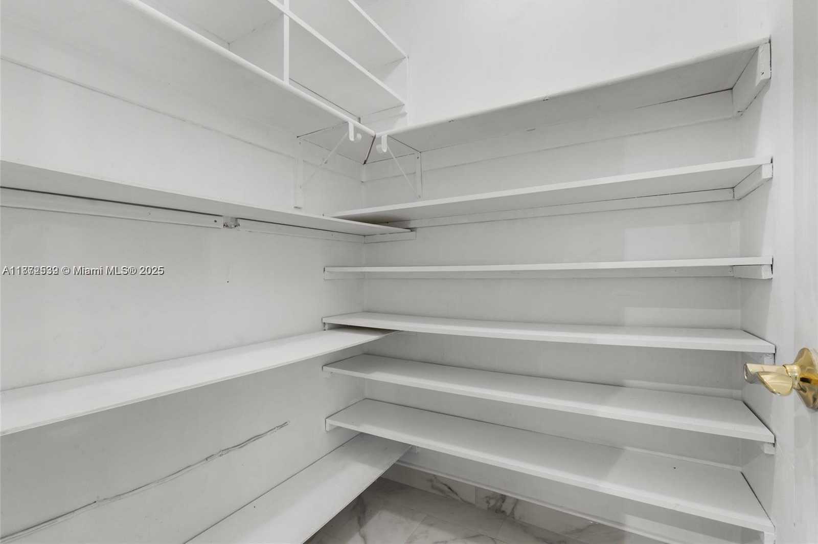Small Image of 16665 SOUTH WEST 93RD CT, Palmetto Bay Number 28
