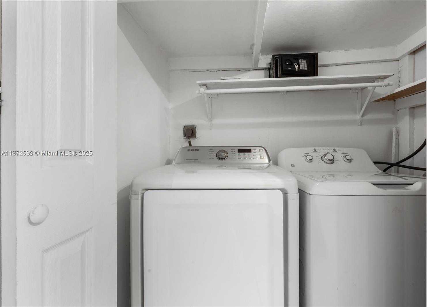 Small Image of 16665 SOUTH WEST 93RD CT, Palmetto Bay Number 30