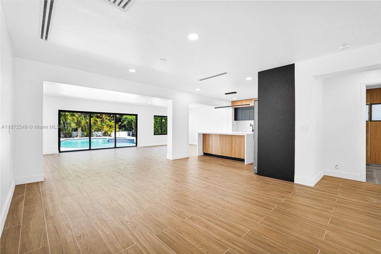 Small Image of 10618 NORTH EAST 11TH AVE, Miami Shores Number 10