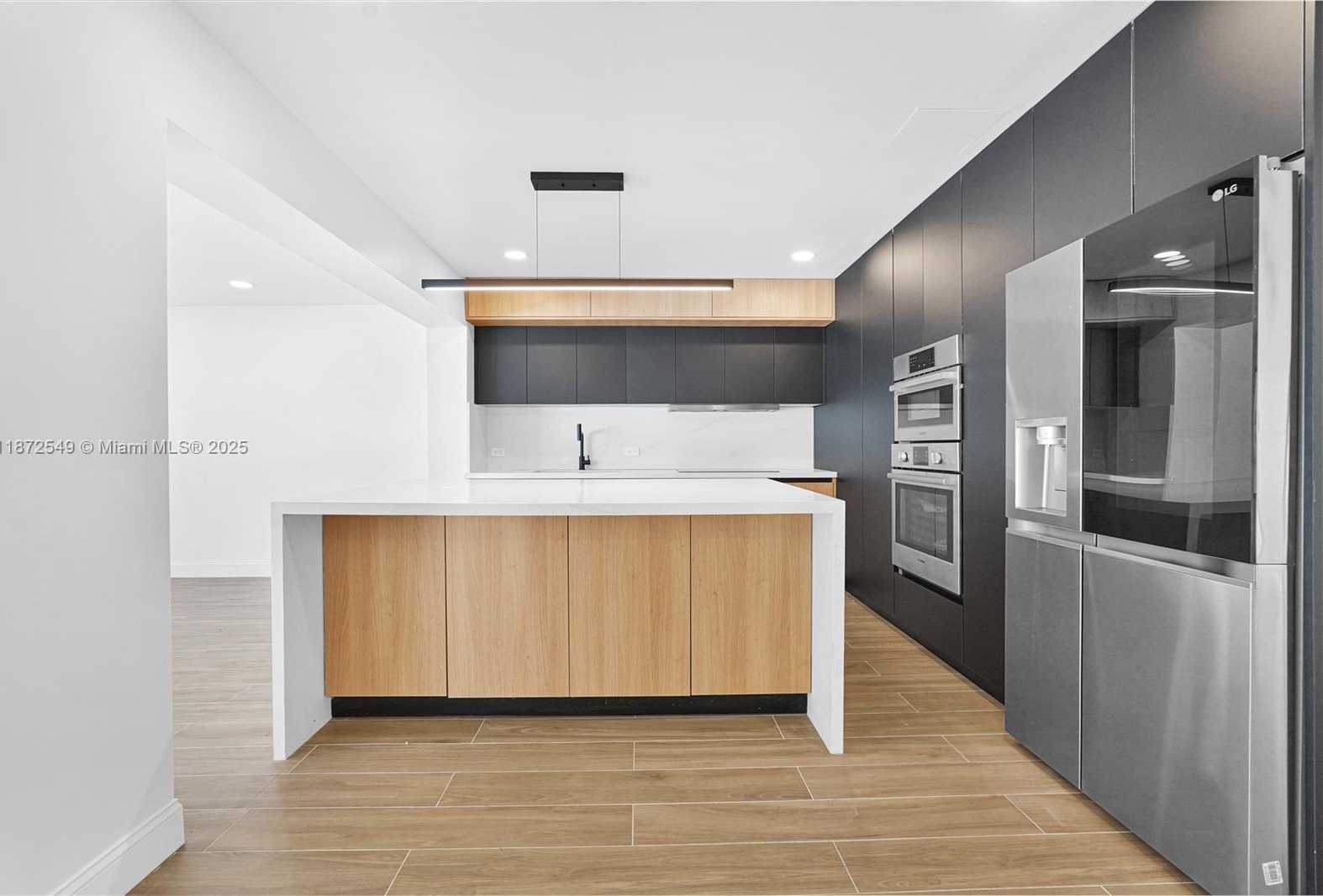 Small Image of 10618 NORTH EAST 11TH AVE, Miami Shores Number 13