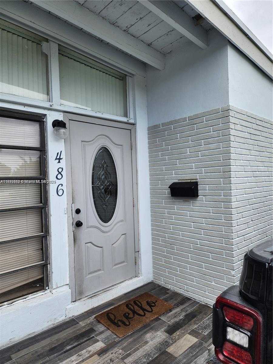 Small Image of 486 WEST EVANSTON CIR, Fort Lauderdale Number 14