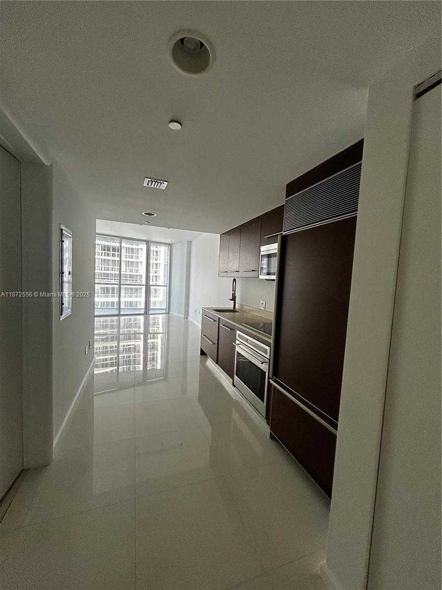 Small Image of 495 BRICKELL AVE #3106, Miami Number 2