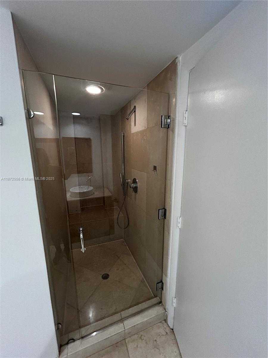Small Image of 495 BRICKELL AVE #3106, Miami Number 6
