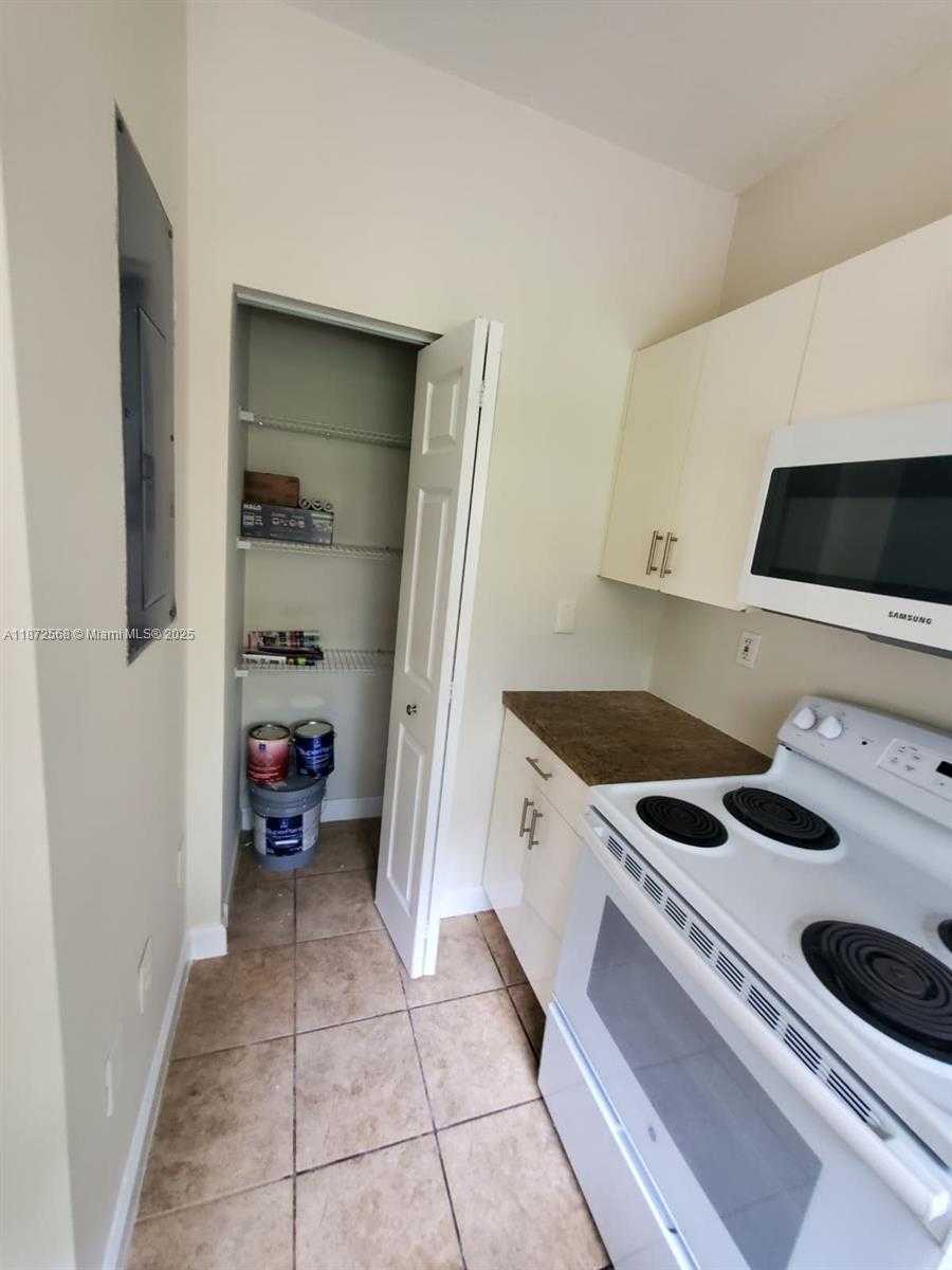 Small Image of 2531 NORTH EAST 41ST TER #2531, Homestead Number 11