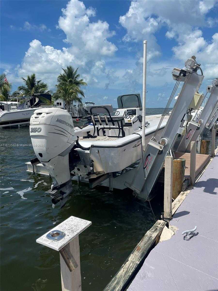 Small Image of 325 CALUSA ST #320, Key Largo Number 14
