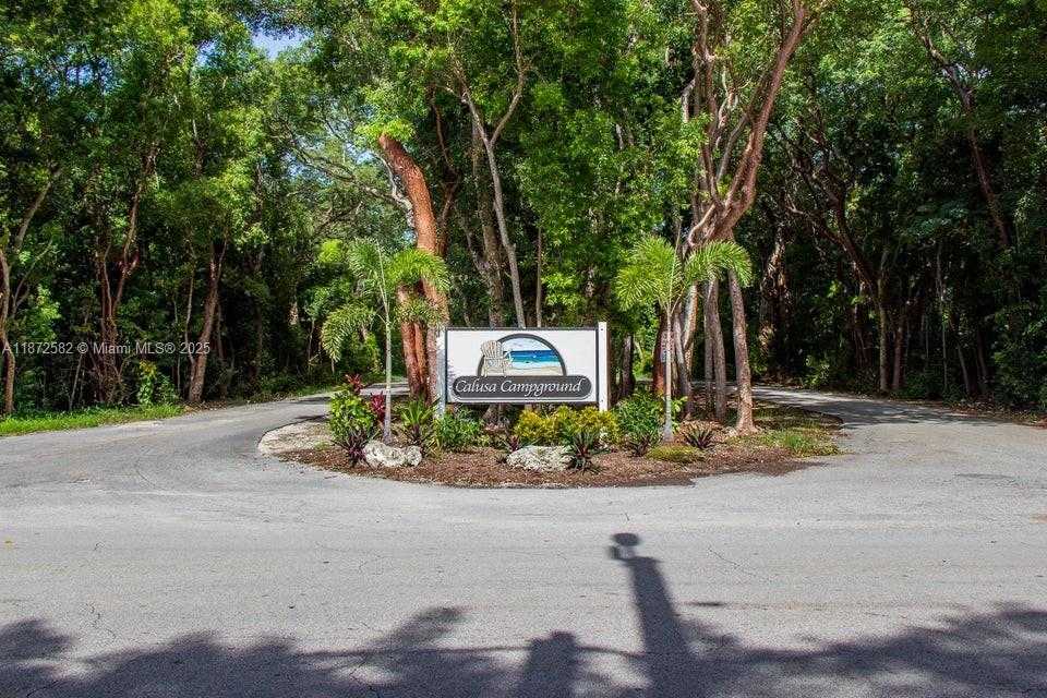 Small Image of 325 CALUSA ST #320, Key Largo Number 17