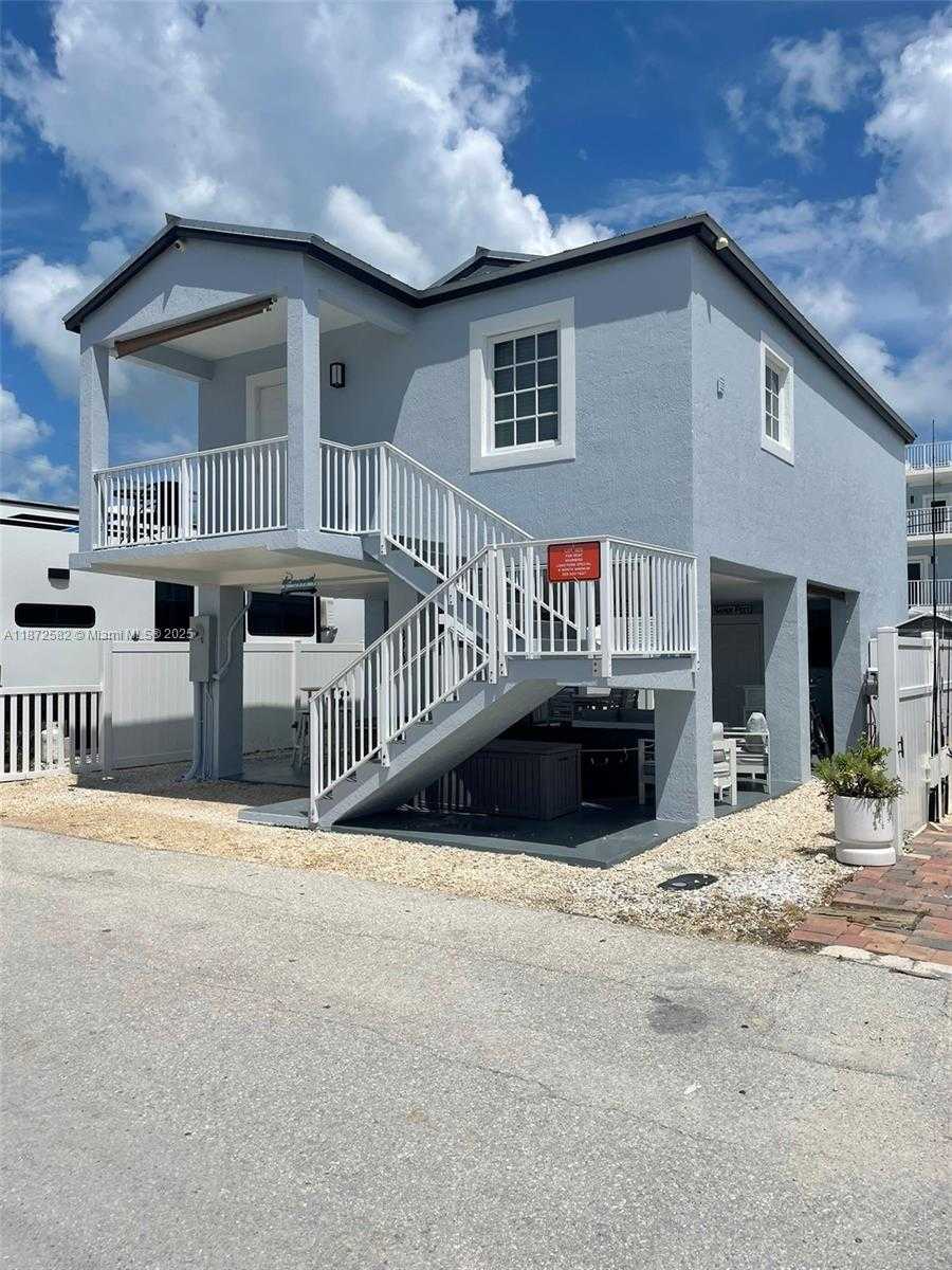 Small Image of 325 CALUSA ST #320, Key Largo Number 2