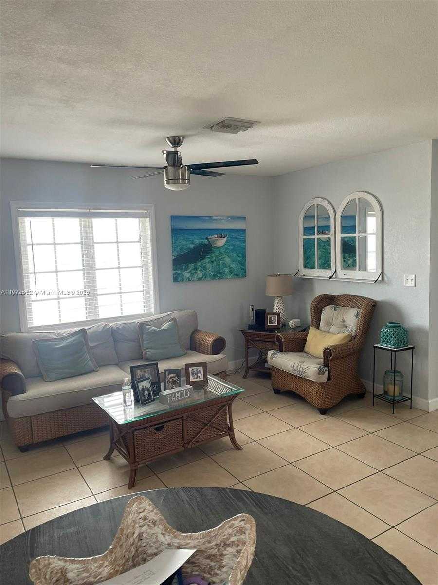 Small Image of 325 CALUSA ST #320, Key Largo Number 4