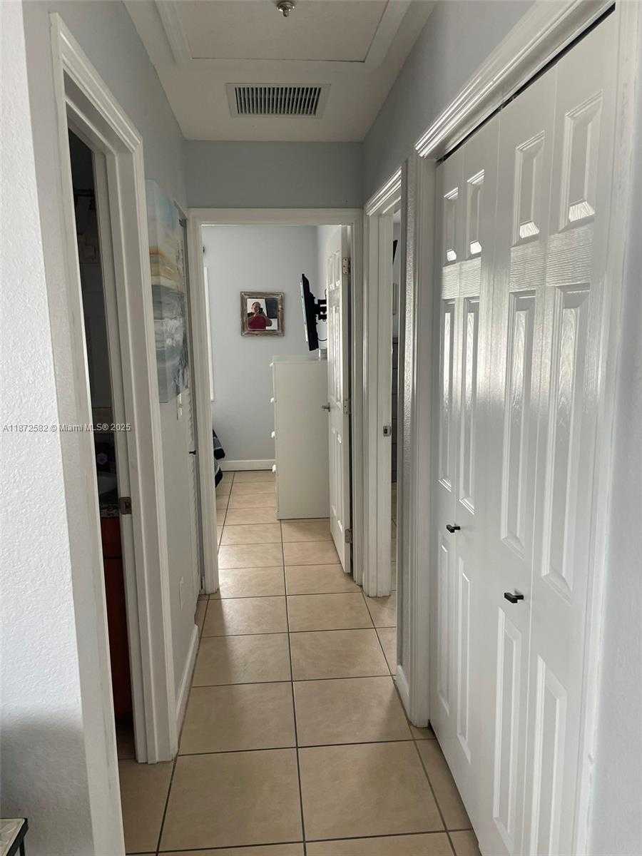 Small Image of 325 CALUSA ST #320, Key Largo Number 7