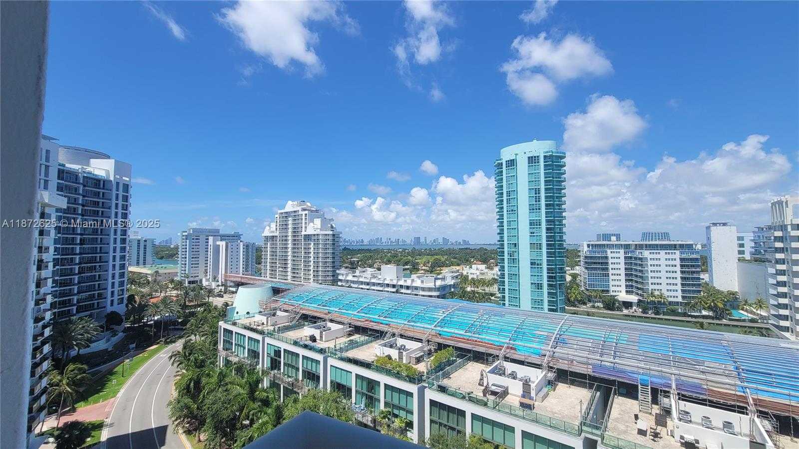 Small Image of 6039 COLLINS AVE #1535, Miami Beach Number 20