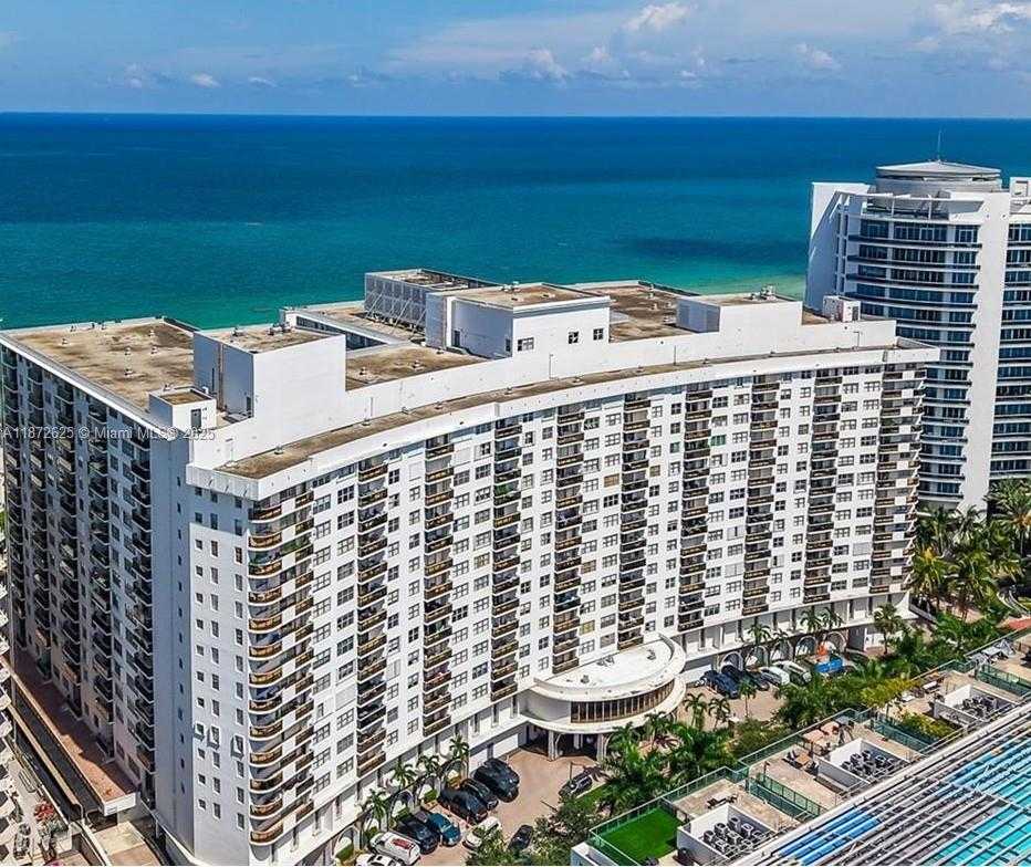 Small Image of 6039 COLLINS AVE #1535, Miami Beach Number 3