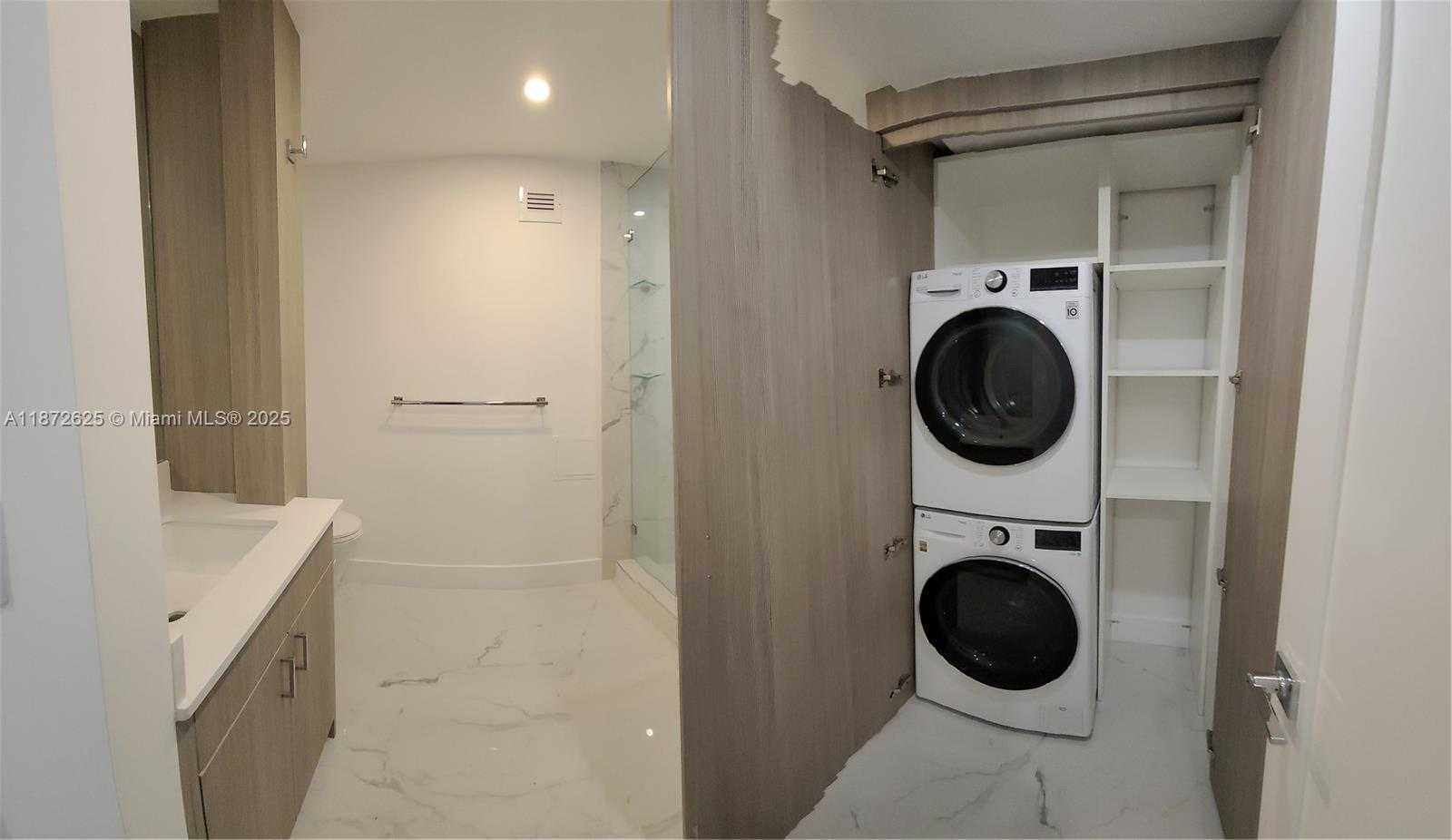 Small Image of 6039 COLLINS AVE #1535, Miami Beach Number 33