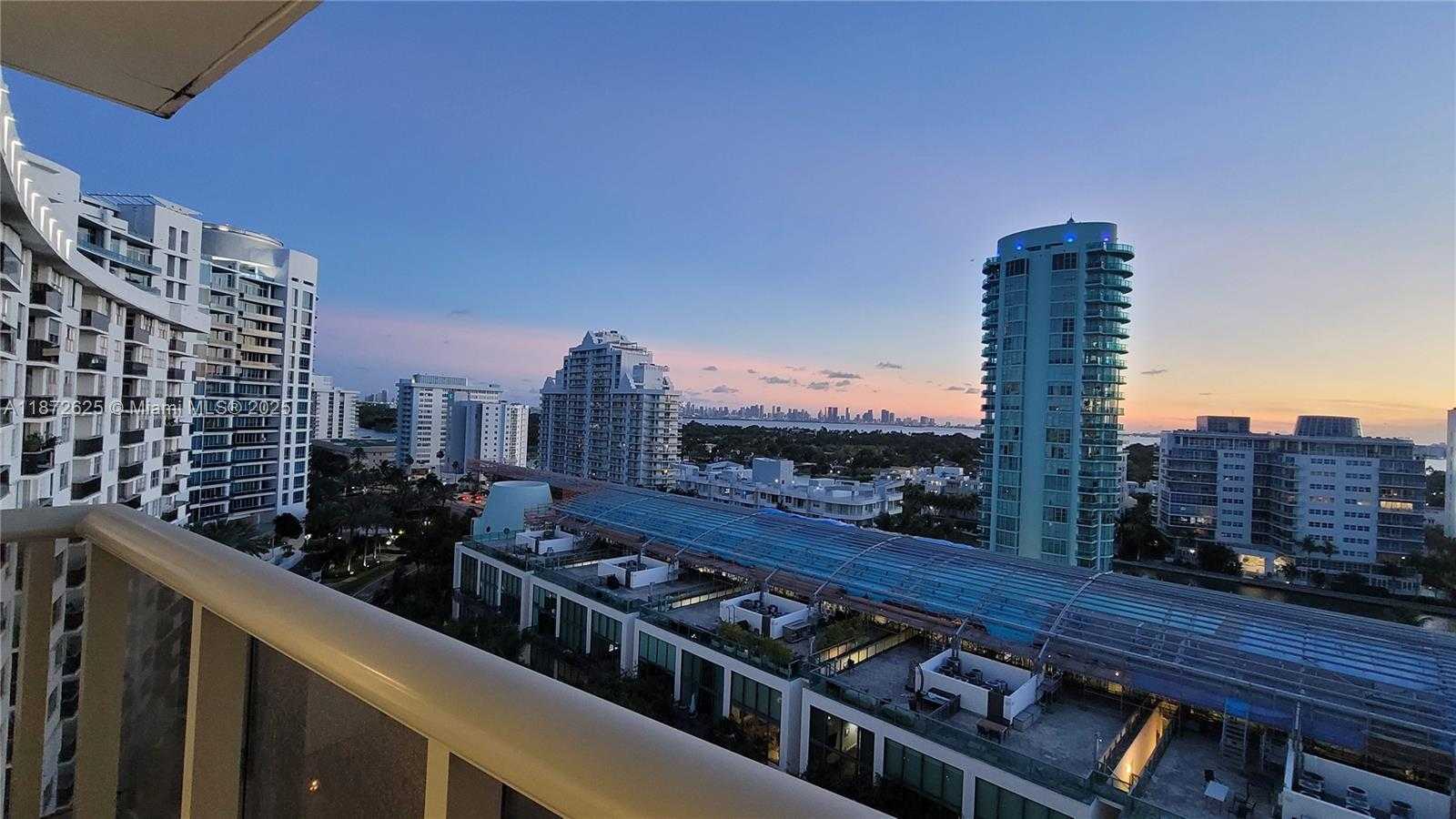 Small Image of 6039 COLLINS AVE #1535, Miami Beach Number 36