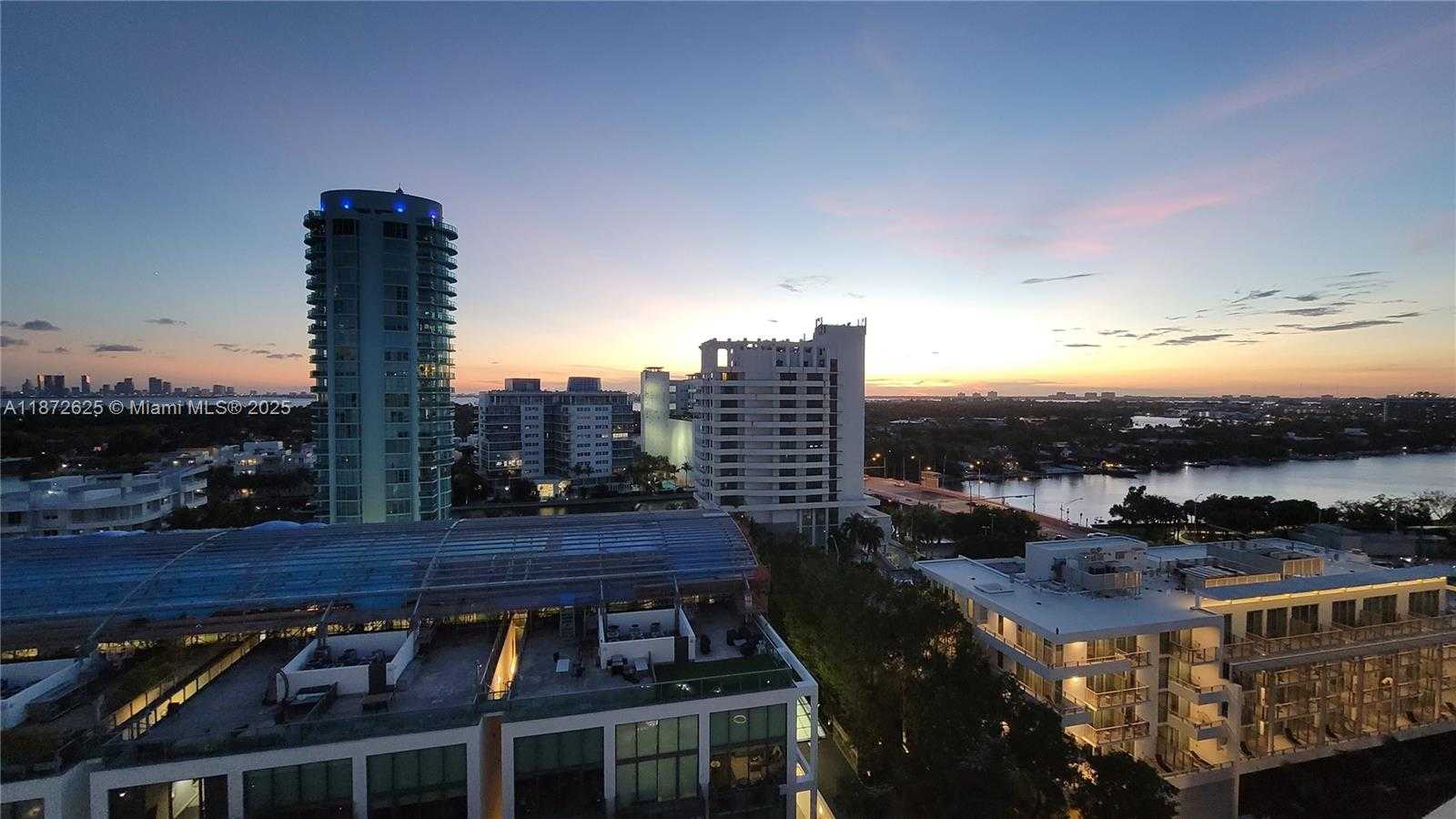 Small Image of 6039 COLLINS AVE #1535, Miami Beach Number 44
