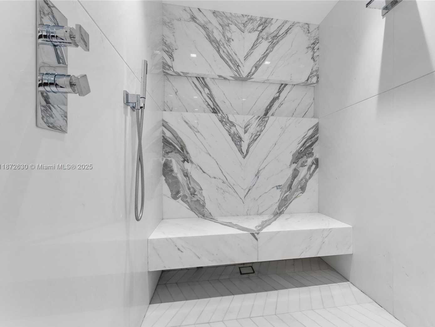 Small Image of 100 SOUTH POINTE DR #1102/03, Miami Beach Number 45