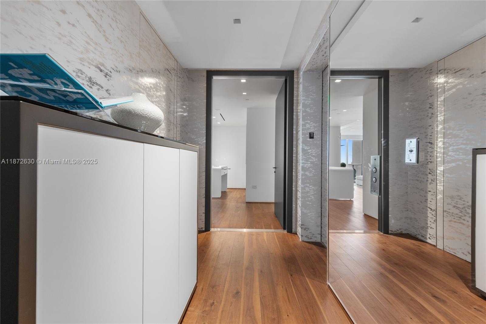 Small Image of 100 SOUTH POINTE DR #1102/03, Miami Beach Number 63