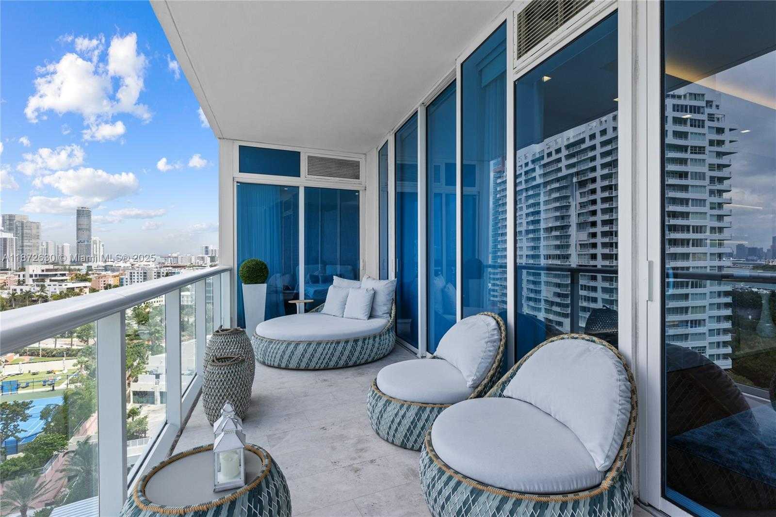 Small Image of 100 SOUTH POINTE DR #1102/03, Miami Beach Number 64