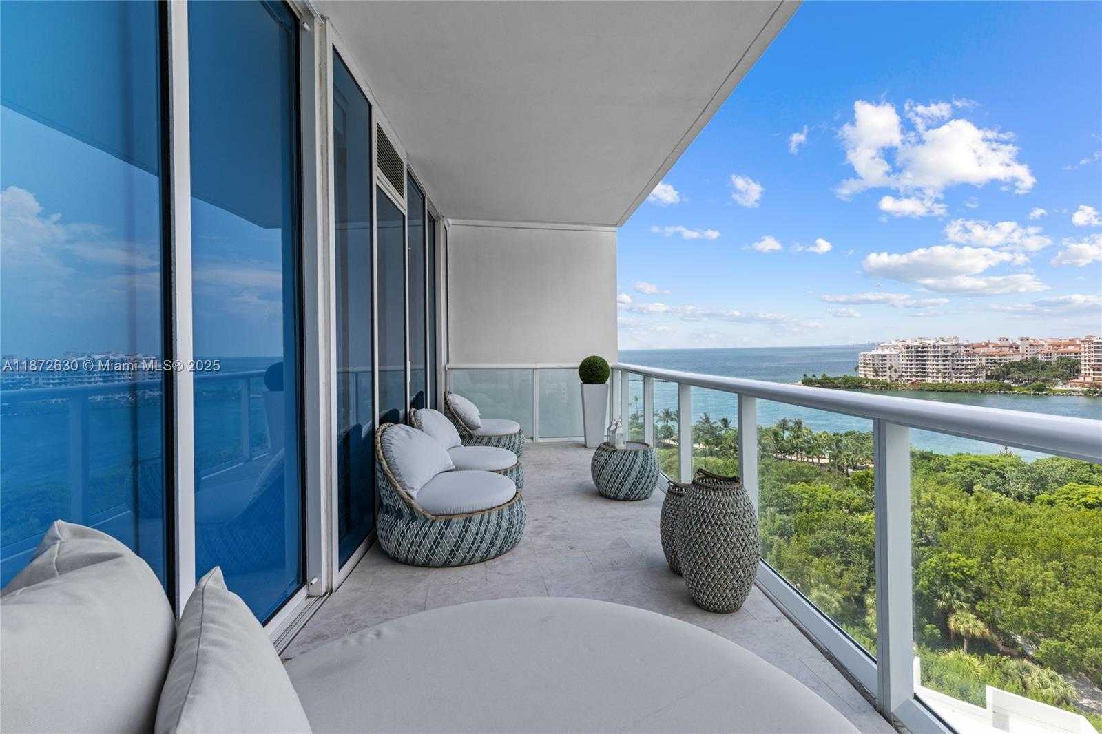 Small Image of 100 SOUTH POINTE DR #1102/03, Miami Beach Number 65