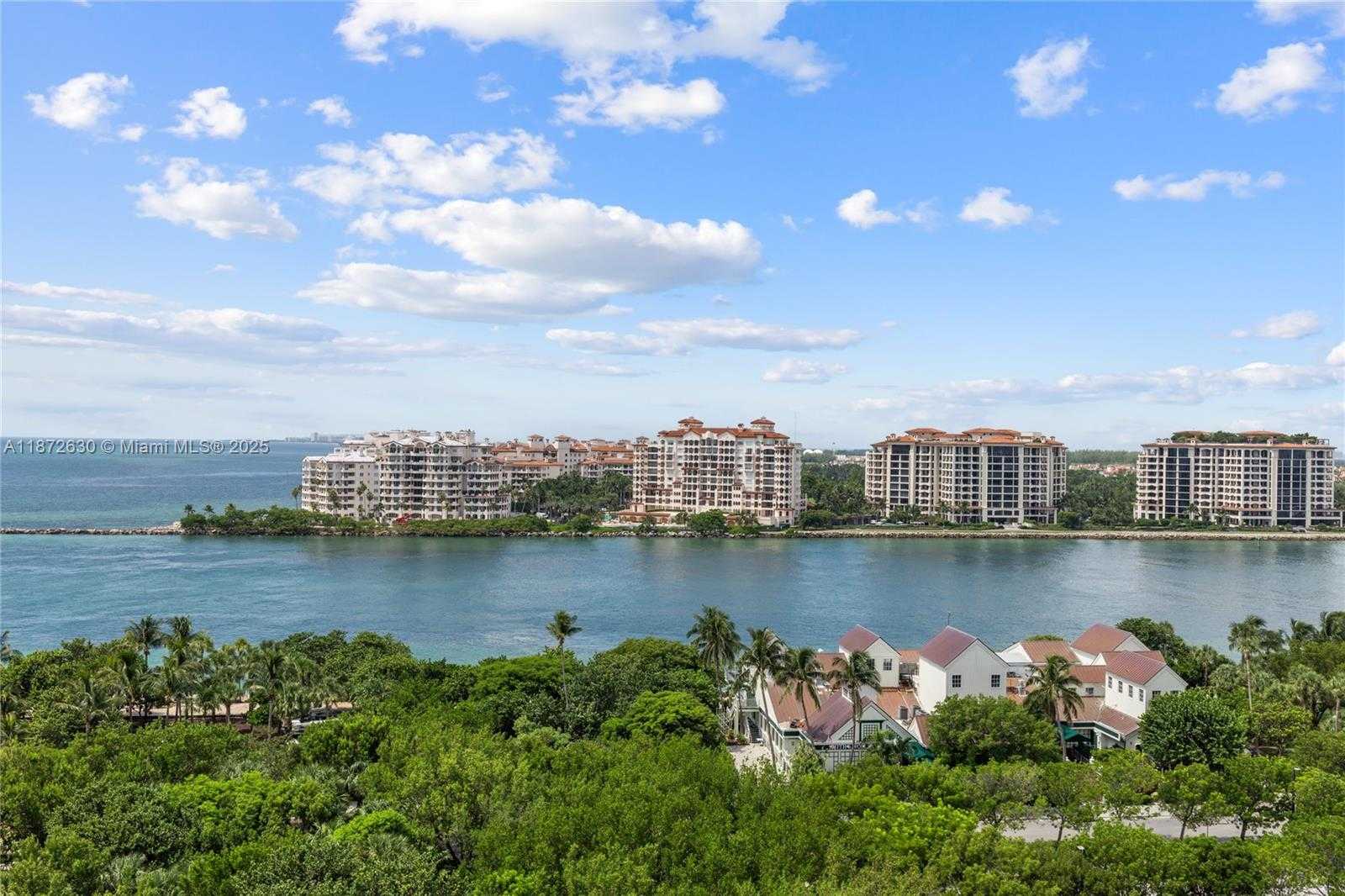 Small Image of 100 SOUTH POINTE DR #1102/03, Miami Beach Number 69