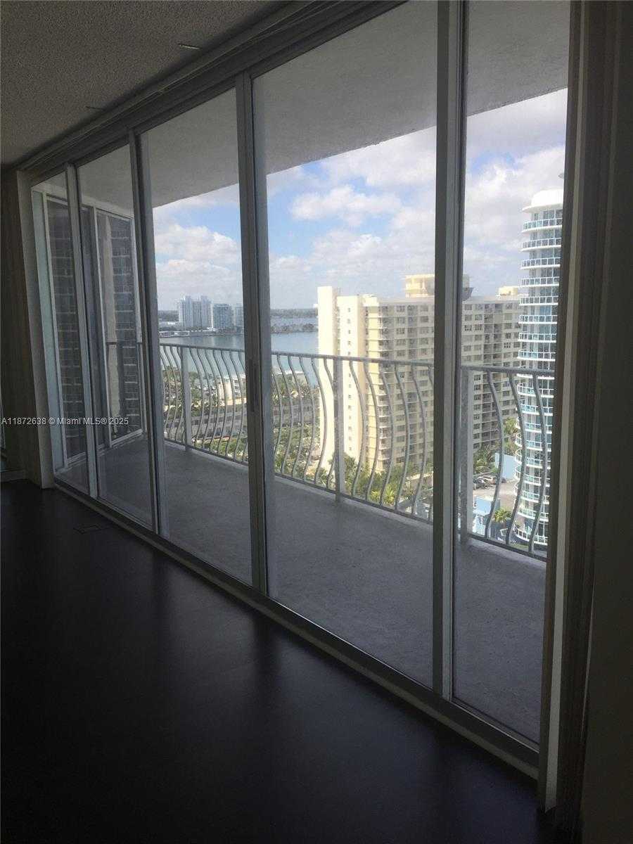 Small Image of 7601 EAST TREASURE DR #1814, Miami Beach Number 10