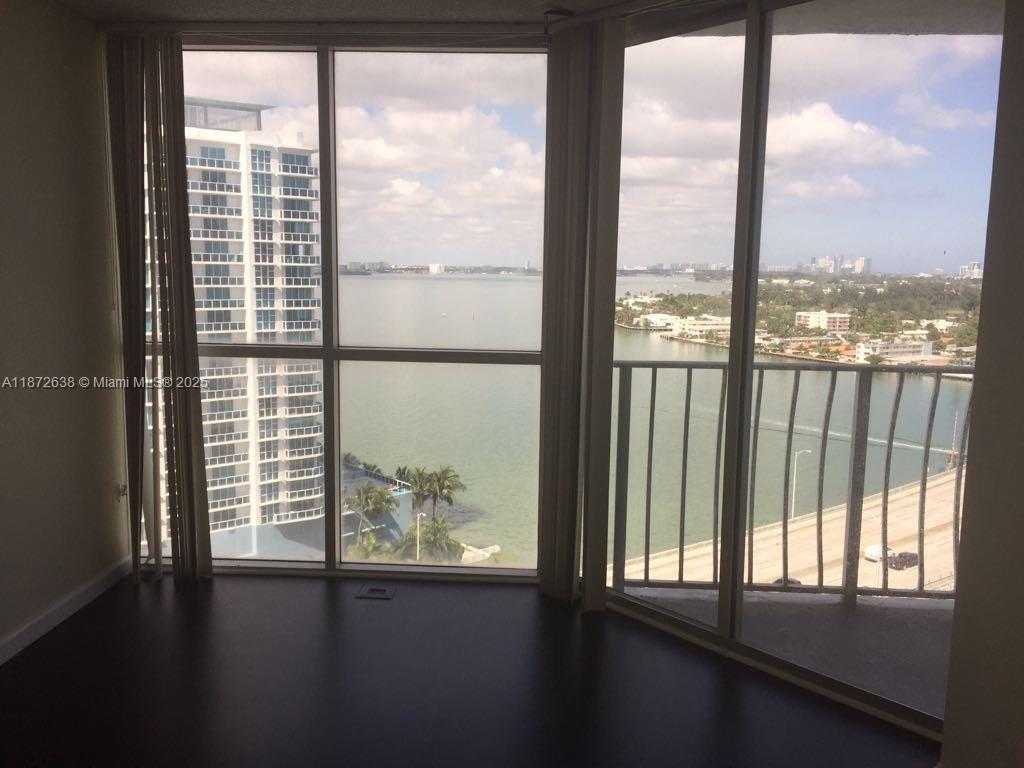 Small Image of 7601 EAST TREASURE DR #1814, Miami Beach Number 9