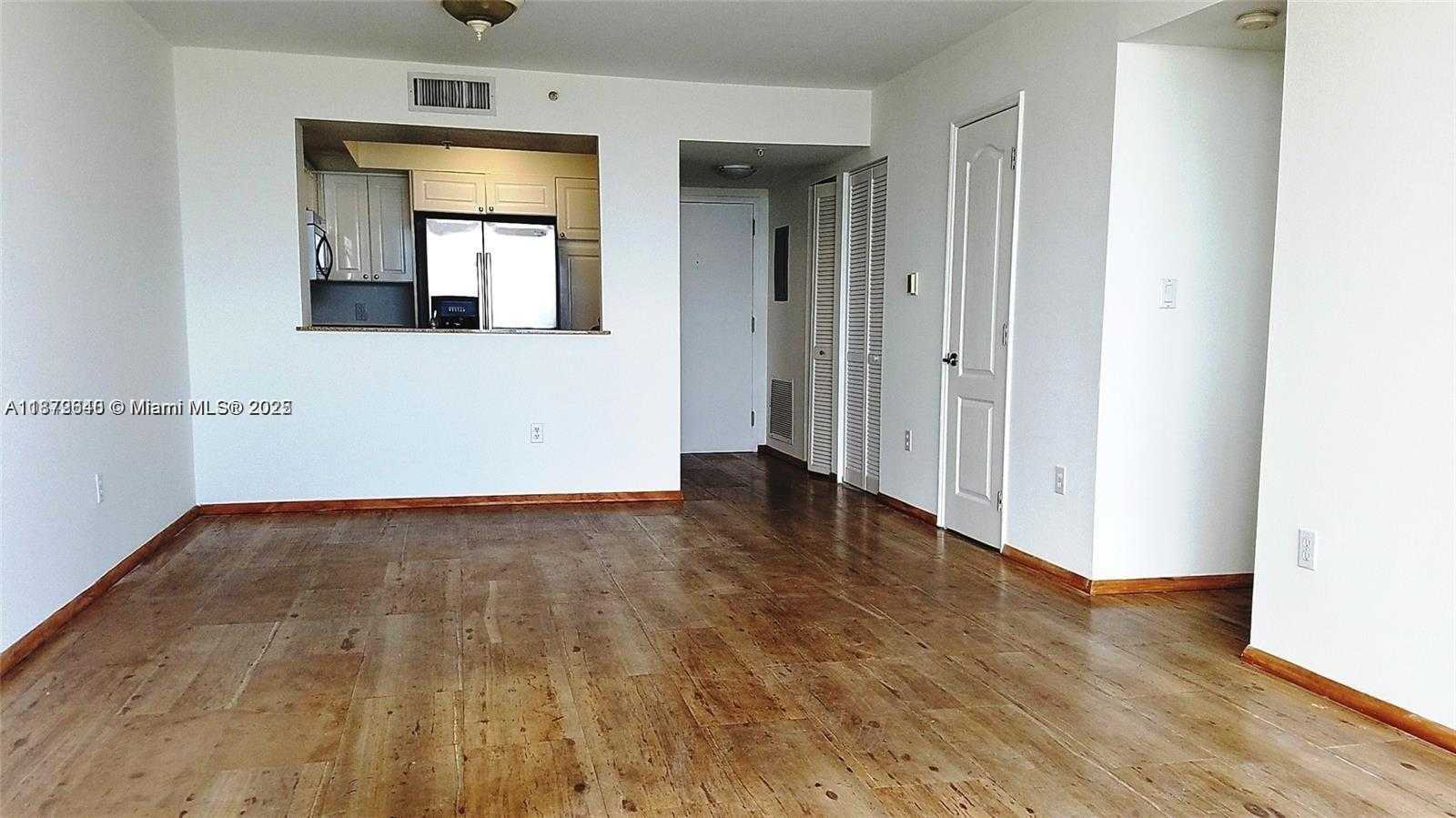 Small Image of 1800 SUNSET HARBOUR DR #1109, Miami Beach Number 2